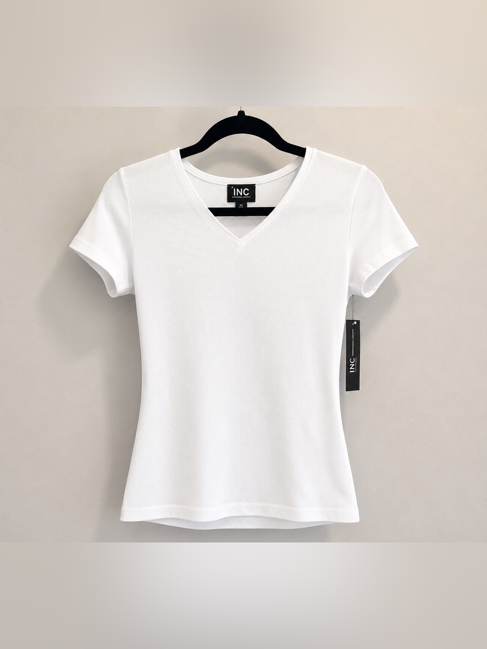 INC International Concepts White Ribbed V-Neck Tee NWT XS Fitted Minimal Basic